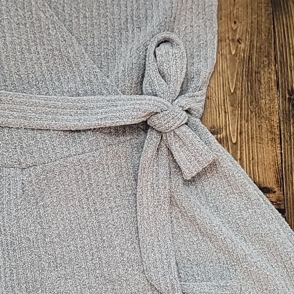 Gray Delia Side Tie Knot Wrap Romper - Picture 2 of 3